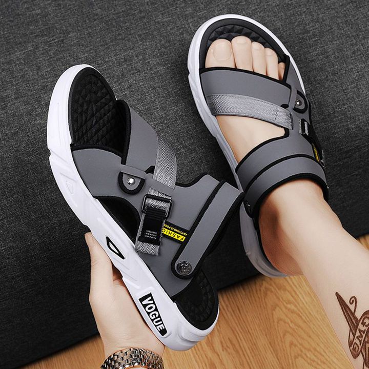 Sandal Pria Slip On Sendal Cowok Outdoor Sol Tebal Nyaman Bahan Karet Anti Licin Ukuran 36-45
