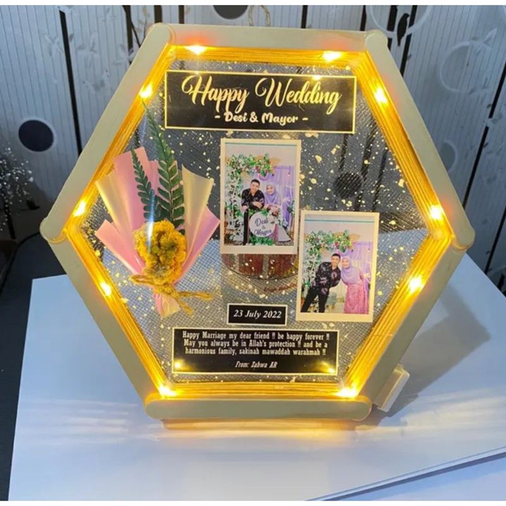 HEXA FRAME BINGKAI HEXAGON KADO ULTAH WISUDA PERNIKAHAN ANNI