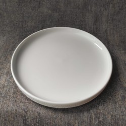 Piring keramik dalam 22.5 cm - Maxistore