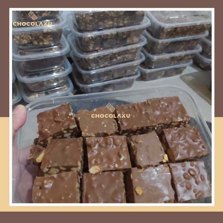 Coklat Silverqueen Patahan Box 500 gr - 1 kg - Coklat Patahan Silverqueen [BACA 