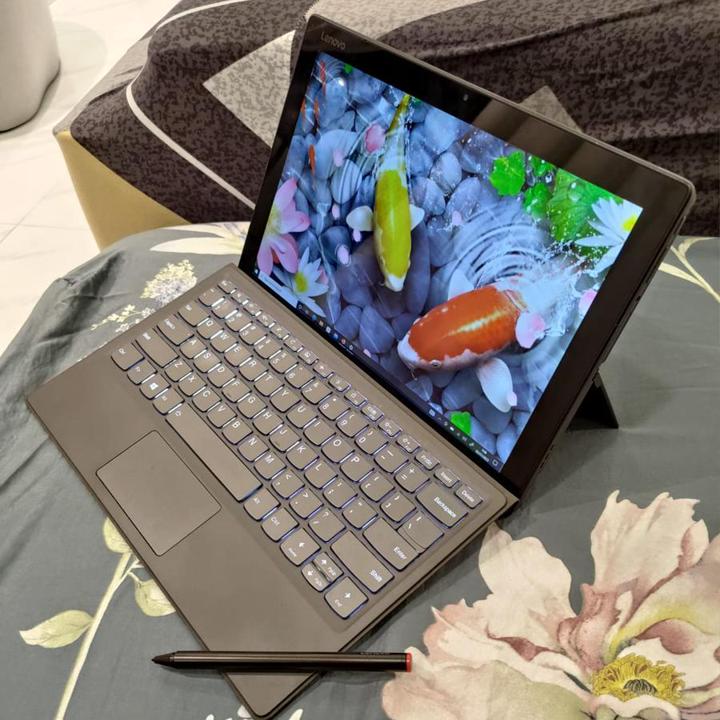 Laptop Murah Lenovo Mix 520 2in1 Core i5 Gen8 RAM 8GB SSD To