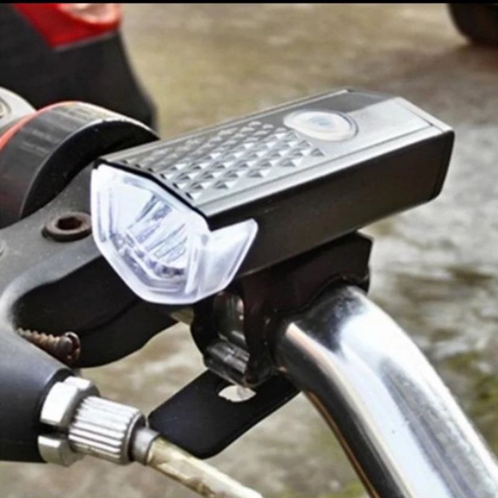 Lampu Depan Sepeda LED 300 LM Rechargeable Anti Air