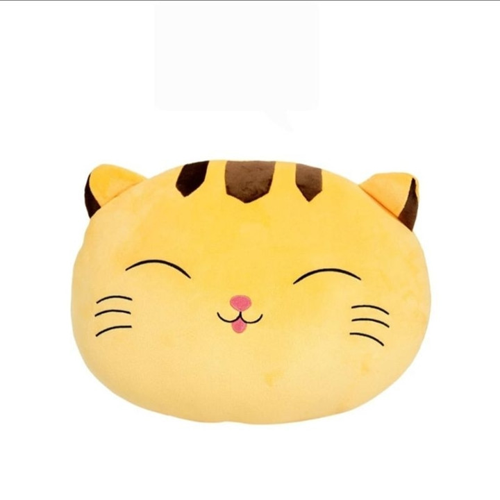 Boneka bantal muka kucing keberuntungan lucky cat ukuran 40c